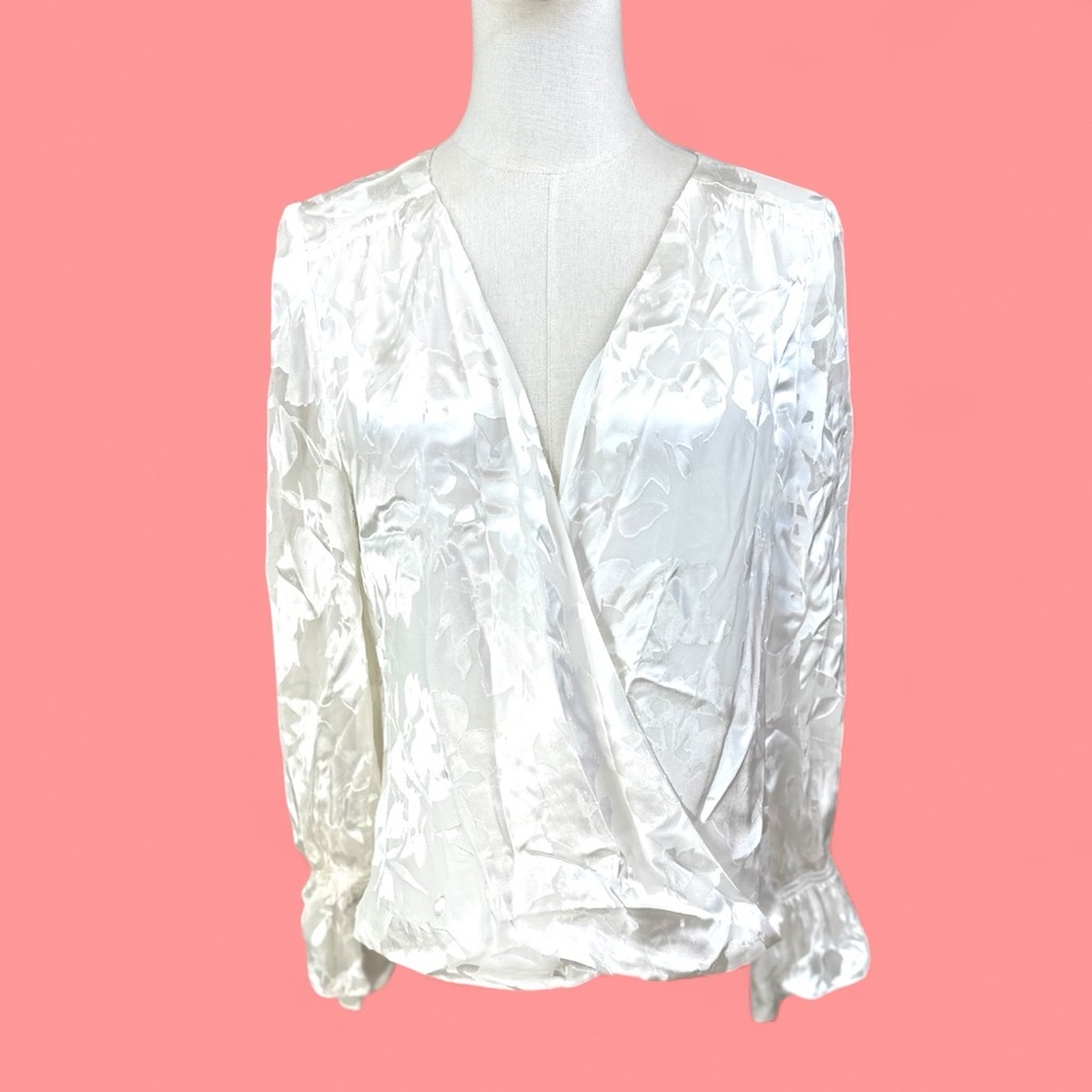 White House Black Market Size 4 Elegant White Wrap embossed blouse